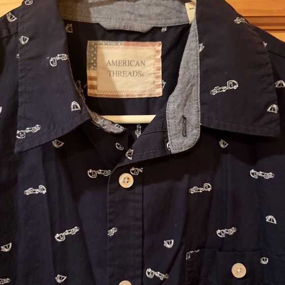 Men's Medium Hawaiian Button Floral Design, Blue Haggar Collection Shirt - Picture 3 of 6